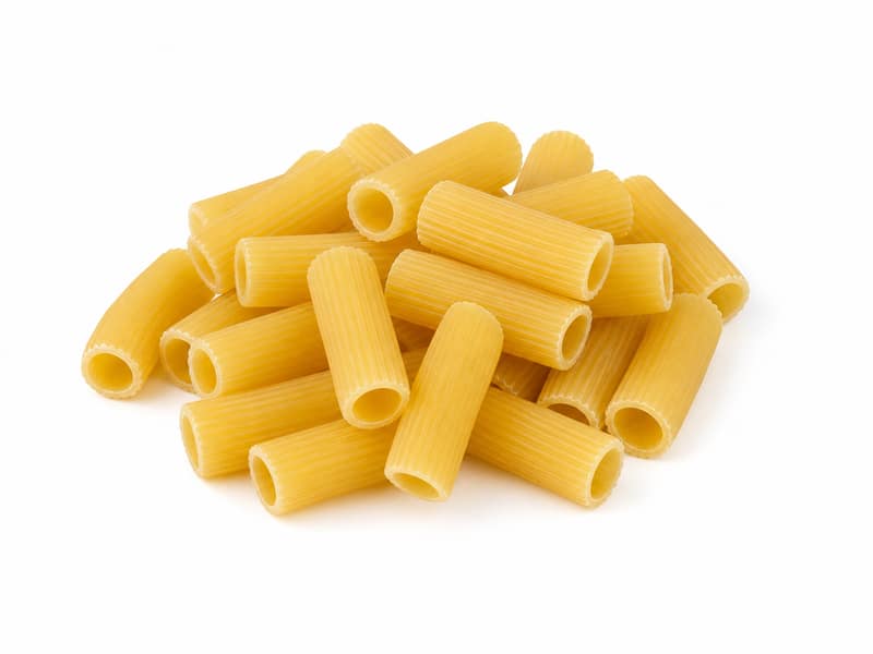 Makaron rigatoni (suchy) – białko 13g, kalorie 371 kcal, węglowodany i tłuszcz na 100g | zdrowe odżywianie