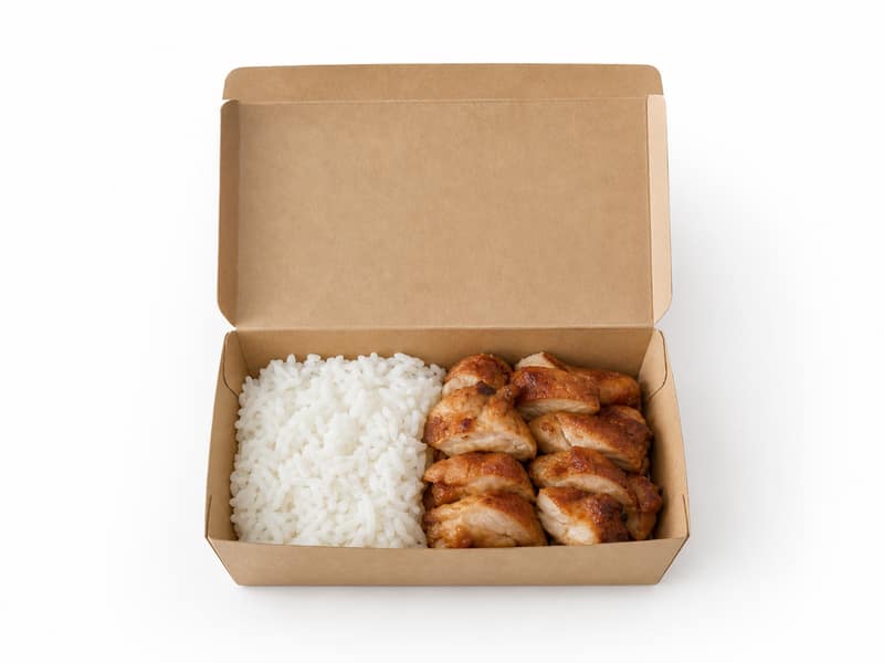 Ryż z kurczakiem (box) – białko 9g, kalorie 145 kcal, węglowodany i tłuszcz na 100g | zdrowe odżywianie